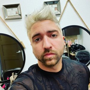 Meet your Posher, Beau